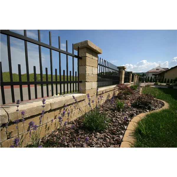 SEMMELROCK CASTELLO / plotový systém - poloviční kámen 20x20x14 cm, otloukaný povrch, rustikální vzhled, nepravidelné hrany - hnědá