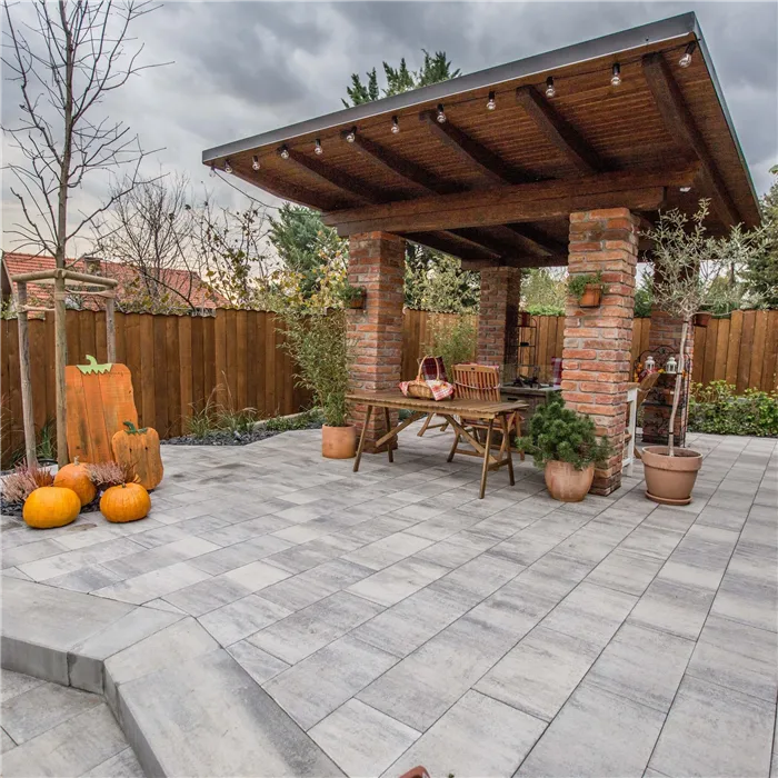 SEMMELROCK ASTI COLORI protect / dlaždice s rovnými hranami a Colorflow povrchem 90x30x8 cm - bíločerná