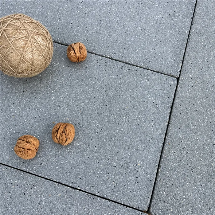 SEMMELROCK MODERN comfort / dlažba se zušlechtěným povrchem SL a Semmelrock protect plus 60x30x5 cm - světle platinová