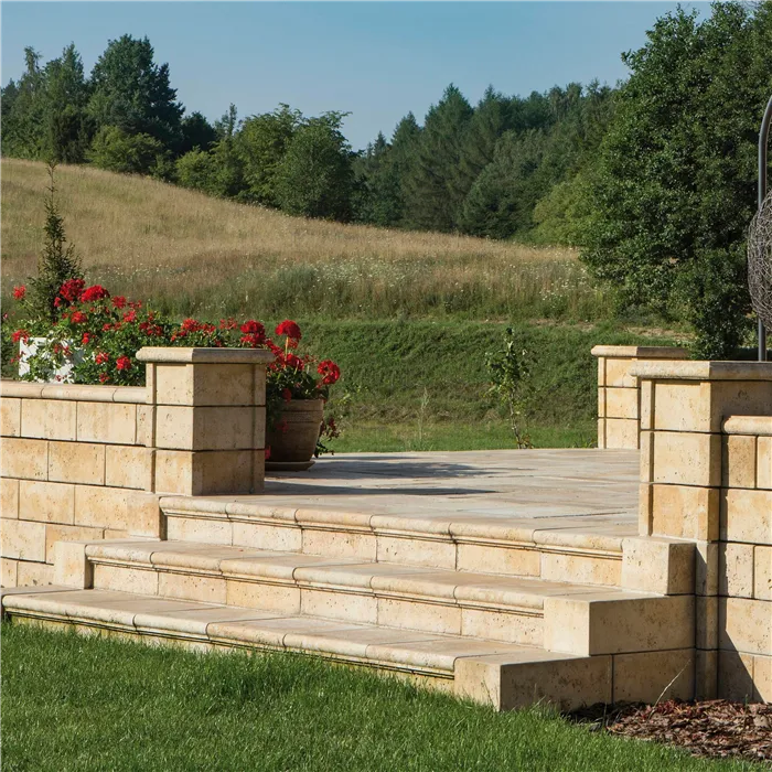 SEMMELROCK BRADSTONE TRAVERO / rohový schod 35x35x15 cm,  přirozeně strukturovaný povrch - béžová melírovaná